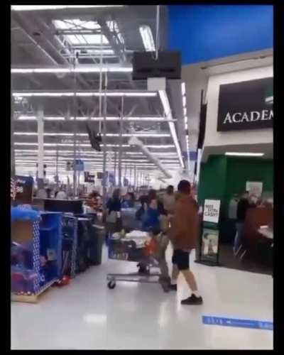 The buzzer when he hits the floor 😂