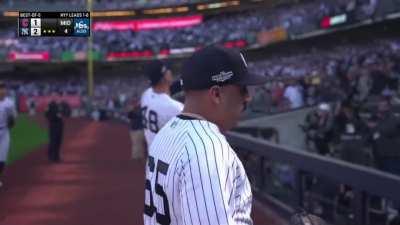 [Highlight] Nestor Cortes makes an outstanding play on a comebacker to get out of a bases loaded jam!