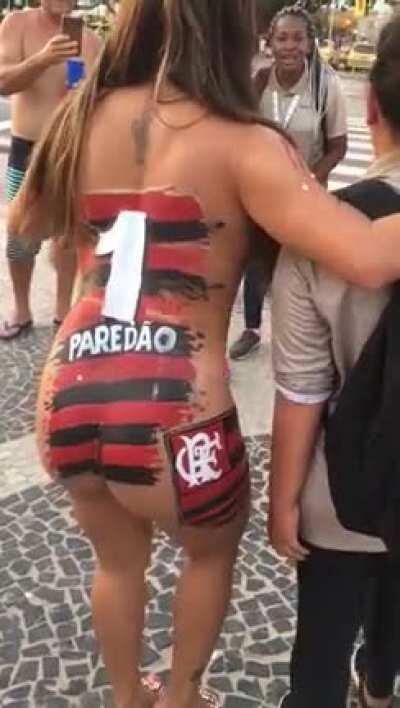 Woman goes out like this because her soccer team won a championship