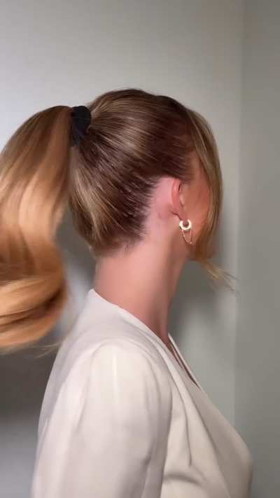 'bouncy pony on Sydney' | Glammed by Melissa Hernandez | IG June 2025