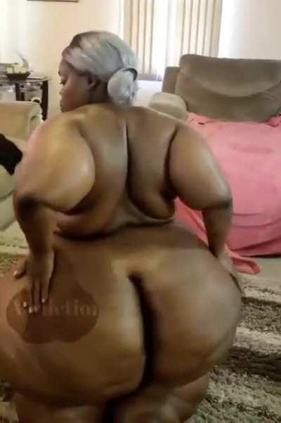 SSBBW pear addiction jiggle