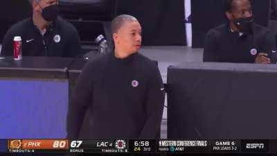 [Highlight] Devin Booker takes flight and puts the Suns up 13.