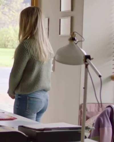 Julia Beautx in „Frühling (Staffel 12, Folge 6) - Lauf weg, wenn du kannst“