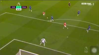 Fred chance from Mendy mistake 88'