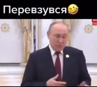 Великий многоходовочник, мастер переобувания пынеходов.