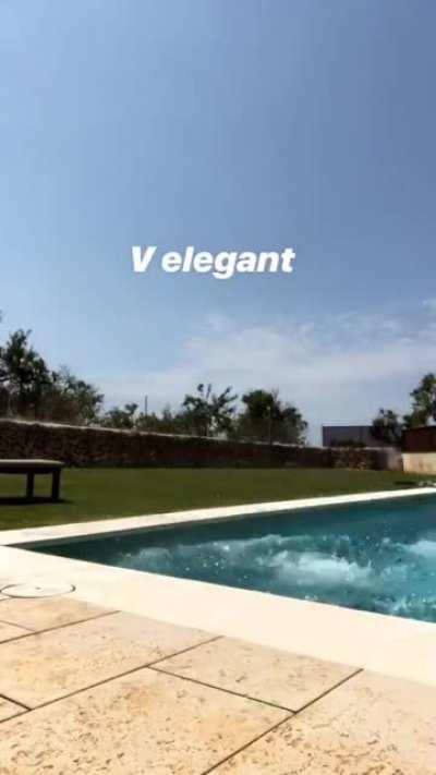 Booty in Red Bikini 👌 😍