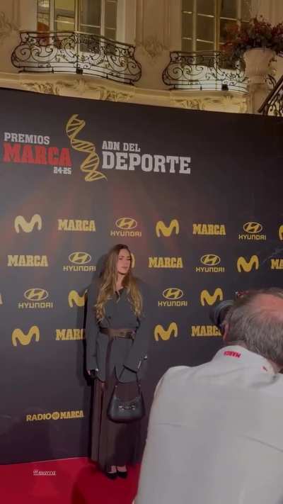 Clara posing at the Marca awards 2025