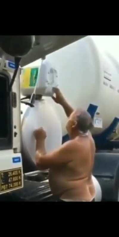 WCGW taking a shower from a jug