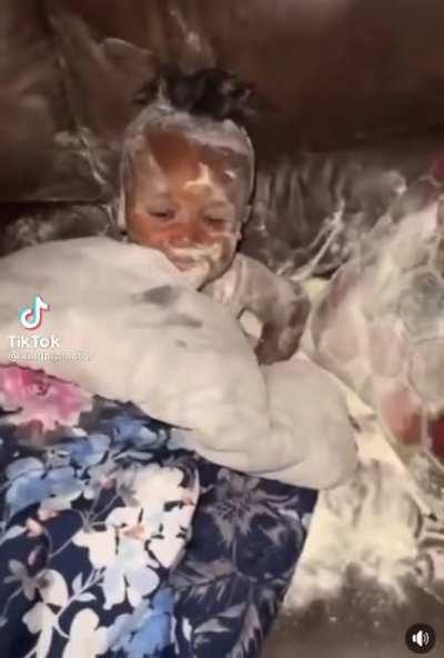 Baby and the powder..