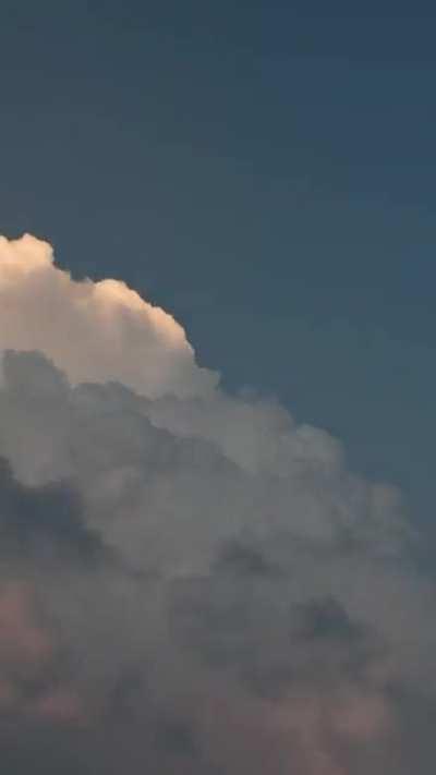 Last one is not of Delhi. Rest of them are. Just a couple of timelapses and hyperlapses I've made in the last two years.