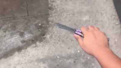 Does anyone here also flip knives? if so, did you try copying Octane's heirloom tricks?