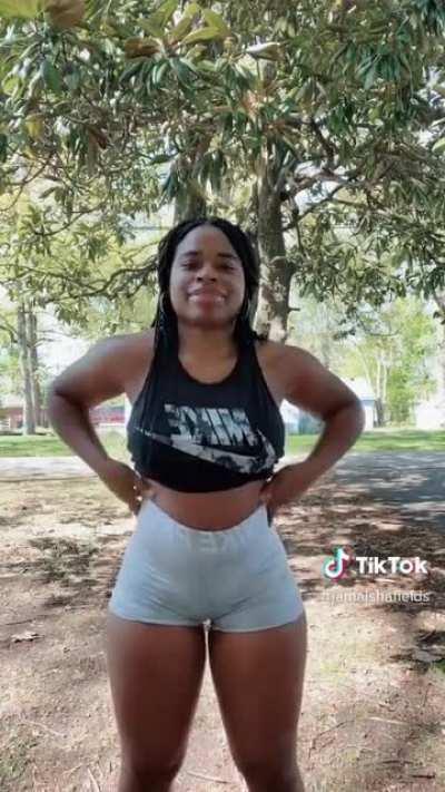 I got most of her new content dm me just 10$