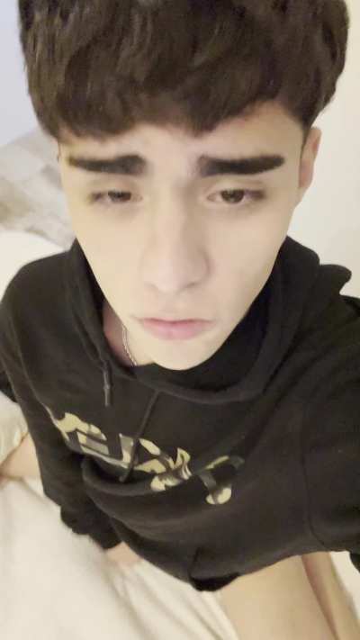 Is a 18yo twink good enough to get your attention