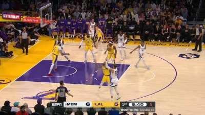 [Highlight] Ja Morant goes behind the back to Dillon Brooks for three. 