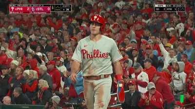 [Highlight] The Phillies get caught in a 1-3-6-3 rundown as Bohm attempts to steal 2nd with Realmuto on 3rd base (with 2 outs)