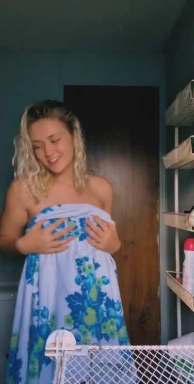 Do you like 18 year old tits? 😉