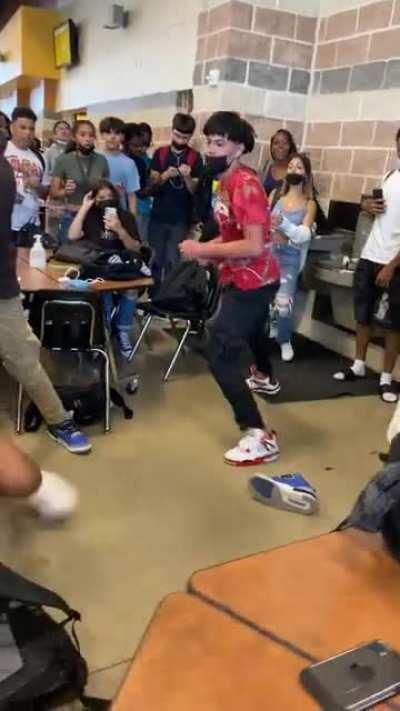 i'd be mad asl if a nigga smacked my cakes while we were fighting