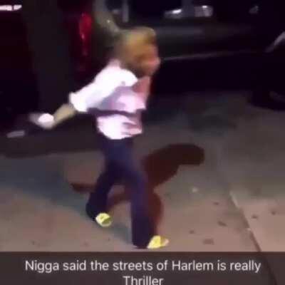 NYC got the best dancing crackheads 💯