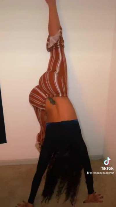 Flex & flares 🙌🏽🙌🏽 I thought I looked cute in these