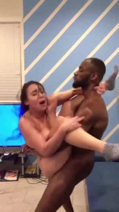 King Nasir Vs. Carmela Clutch