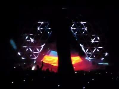 I found this in my collection from 2007 at Red Rocks.