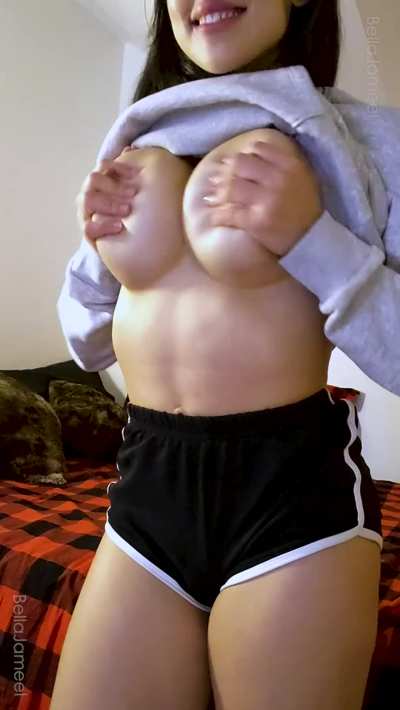 Revealing those perfect tits