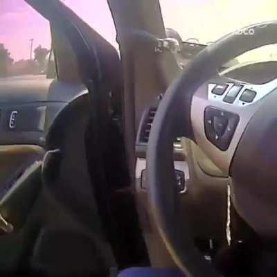 I dOnT lIkE bEiNg On ThE gRoUnD