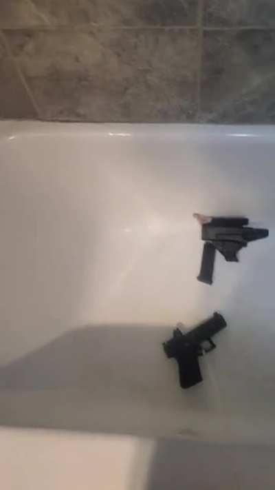 DIS MY GLONK 40 REEEEEEEEEEE