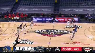 [Highlight] Curry goes coast to coast for the layup featuring Black Panther and Captain Marvel