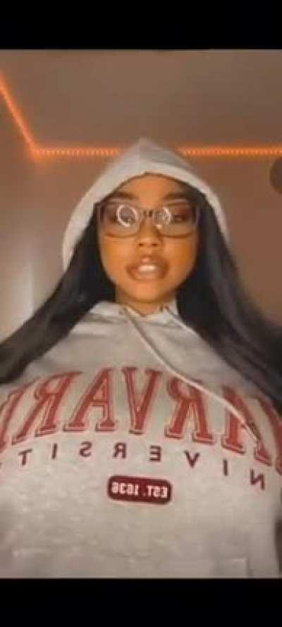 Follow my snap For More of her leaks snapchat.com/add/iplugwrld00