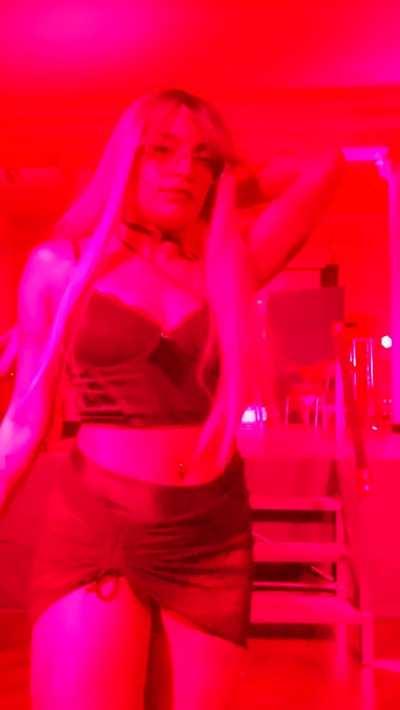 Today I want to be that sexy and evil teacher that you will never forget, behave or receive bad grades.