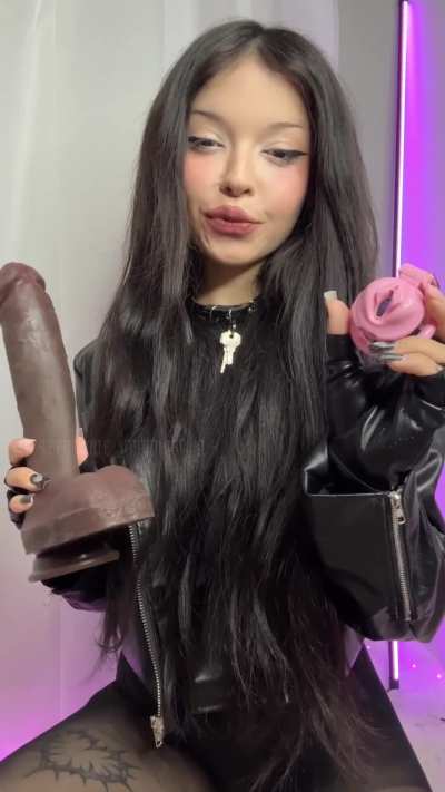 Imagine thinking that tiny thing could please me