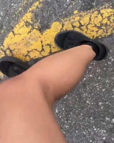 Philadelphia man ejaculates on woman’s leg then runs away.