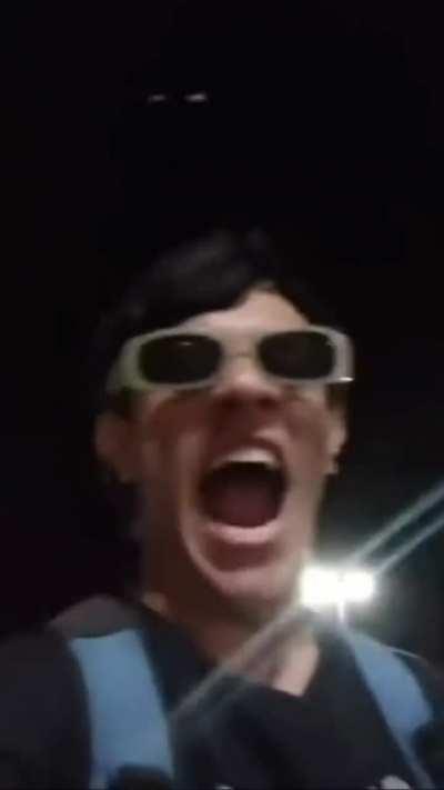 Que Linda NochEeEeeeE (bajen el volumen)