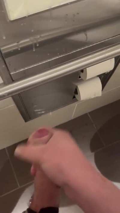 Cumming fucking everywhere 😂