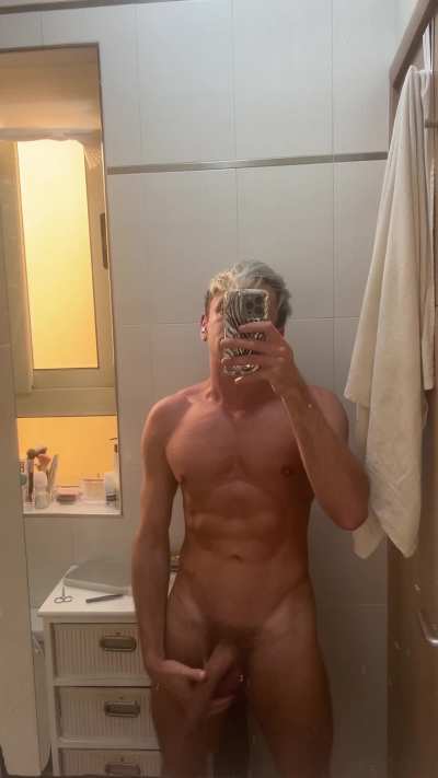 breakfast is ready boys 😏