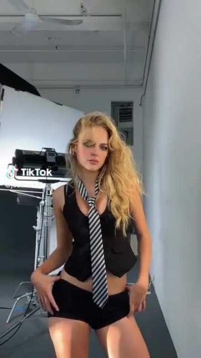 Would you like her to seduce you?