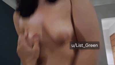 Vocês gostaram bastante do último vídeo sentando, então aqui vai outro 