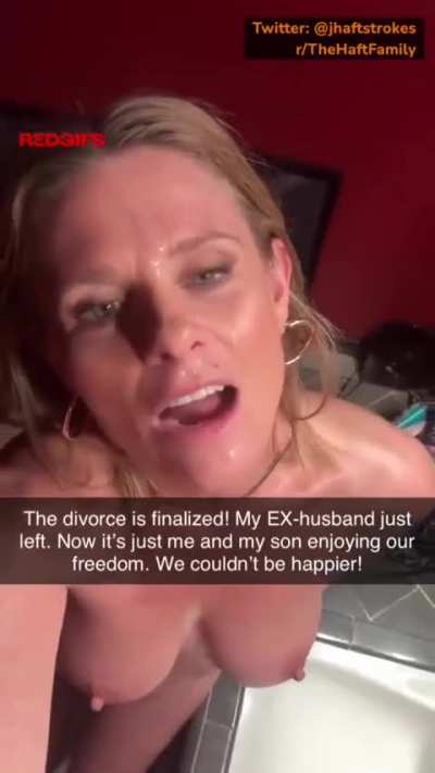 Reya celebrates her divorce with her son