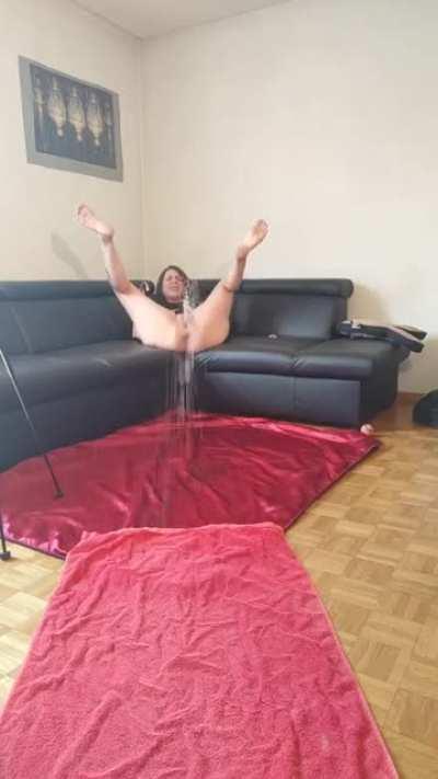 Squirting Challenge: How many centimeters did I reach to start out?🌊💦😜