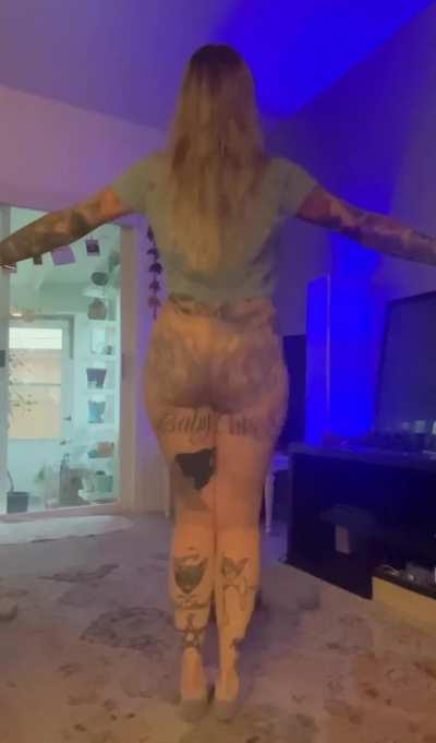 Inky booty clap 🍑