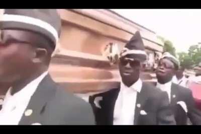 This is the next clip i wanted to put the screenshot and this clip together but i don't no how because i'm on my phone and i am from turkey