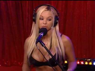 Porn star beauty pageant: Carmen Luvana