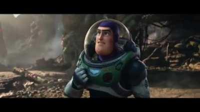 Un peu gênante cette scène au ciné avec les gosses ...