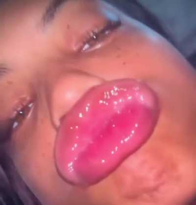 She's definitely an OG to this lip shit! 