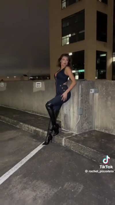 She’s a Goddess 💋