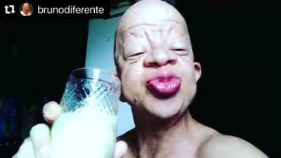 Me to Bruce’s nut after the fuck a fan contest with a complimentary free haircut at nude cuts