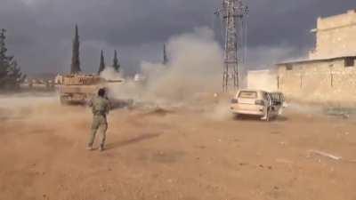Turkish Leopard2a4 Firing inside Syria ( Date and target location unknown).