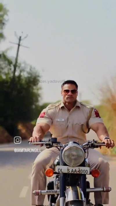 Dude walked straight from Hindu mythology 