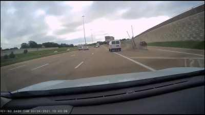 *siiigh* Must exit at ALL costs~ 🤦‍♂️